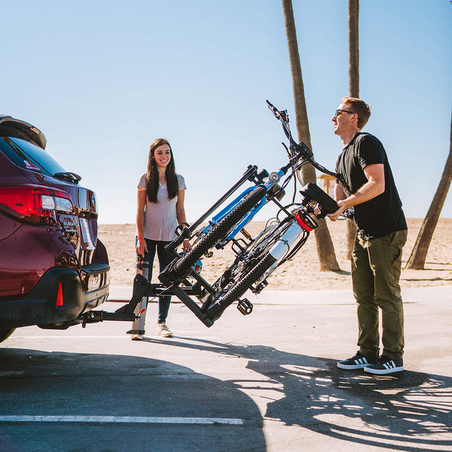 Hollywood Destination E: 2 Bike, 2"